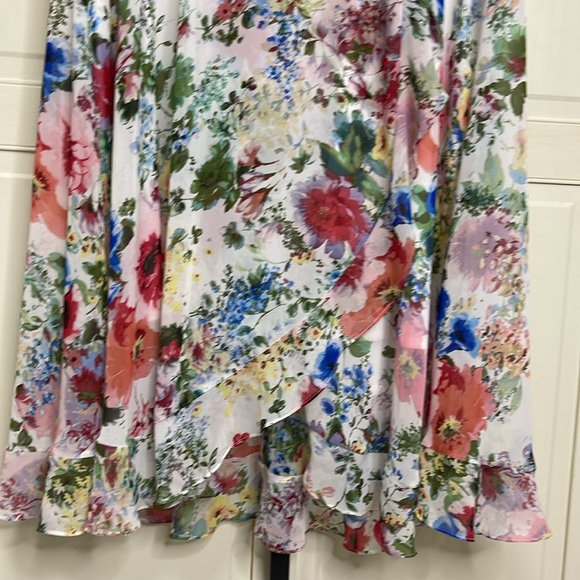 Danny and Nicole Women’s Faux Wrap Floral Sheath Garden Dress Plus Size 24W - Picture 5 of 14